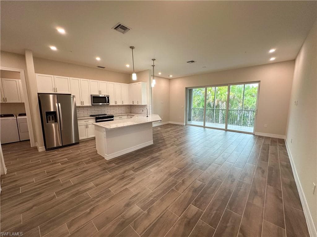 268 Indies Dr 201 NAPLES, FL 34114