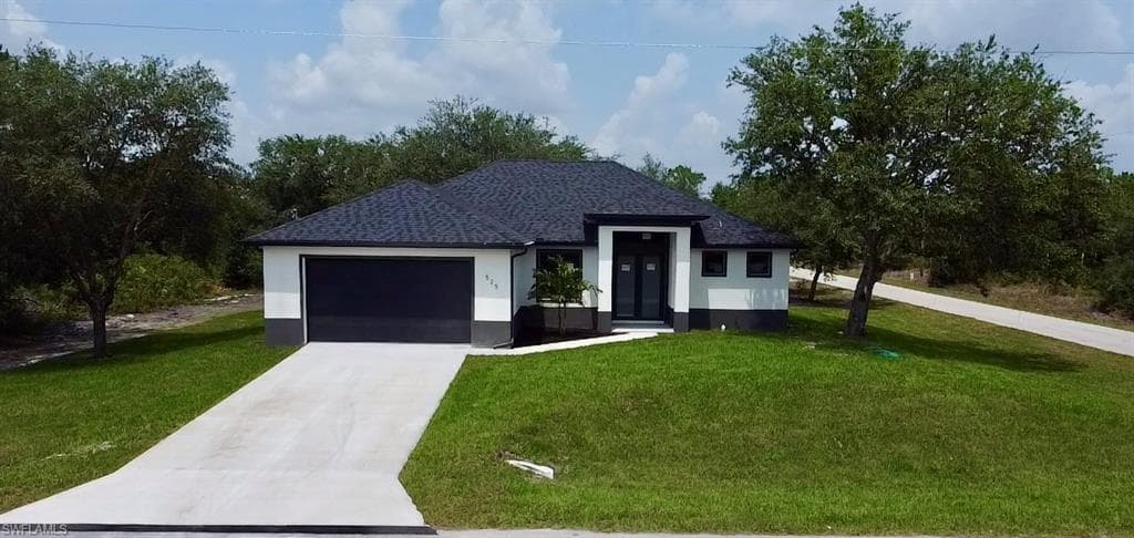 525 Abbott AVE LEHIGH ACRES, FL 33972