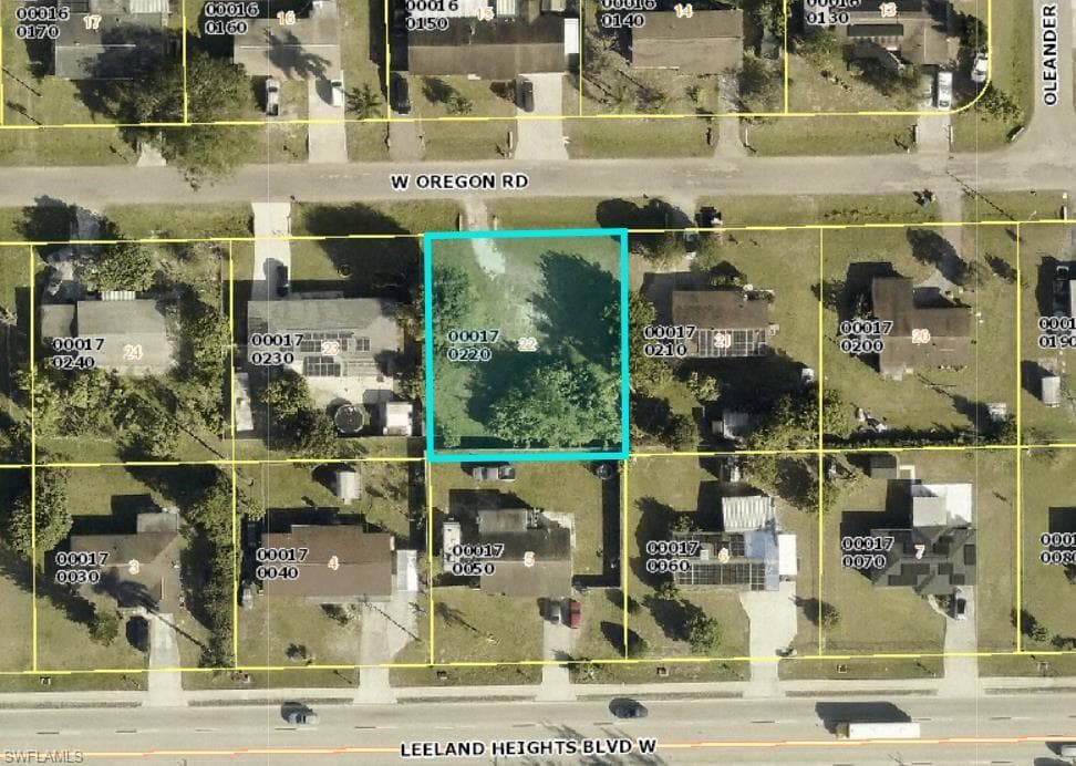 206 Oregon RD W LEHIGH ACRES, FL 33936