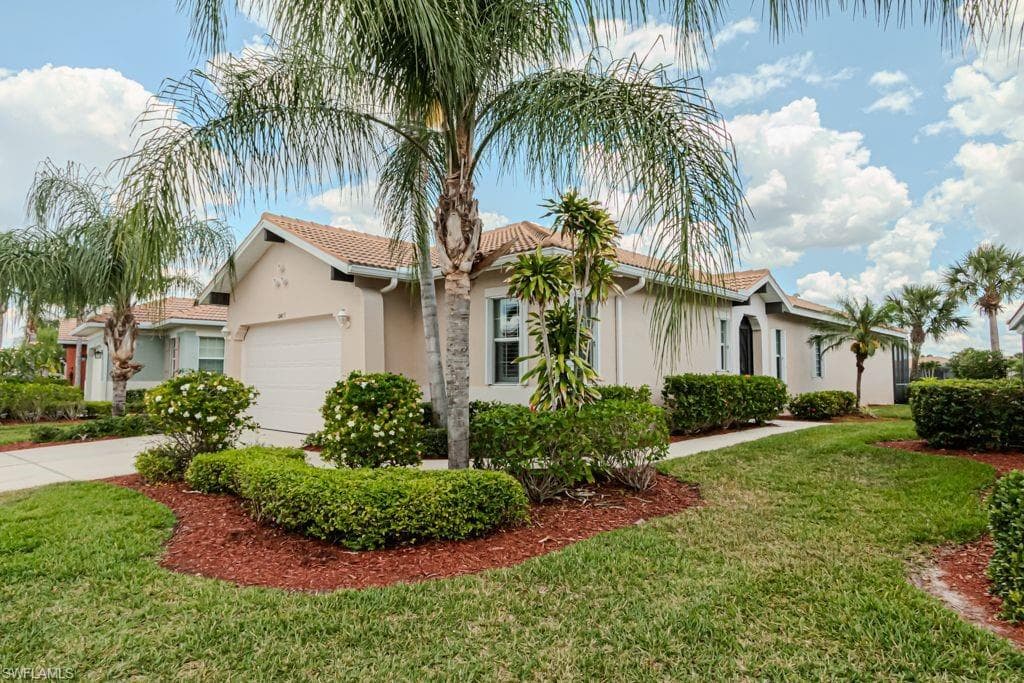 10423 Materita DR FORT MYERS, FL 33913