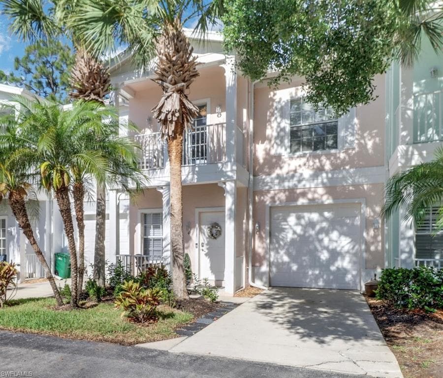 3289 Lindsey LN 4 NAPLES, FL 34109
