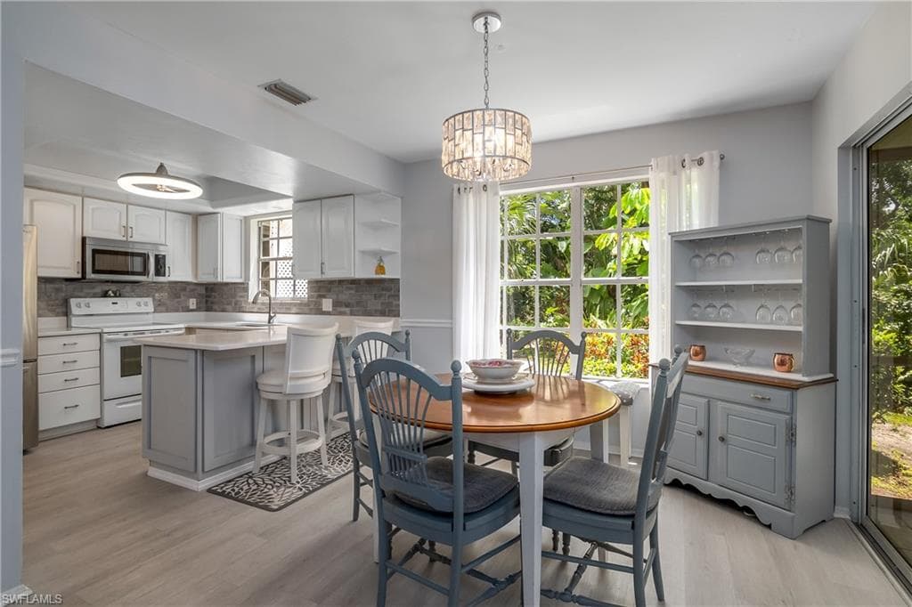 4212 Ute CT ESTERO, FL 33928