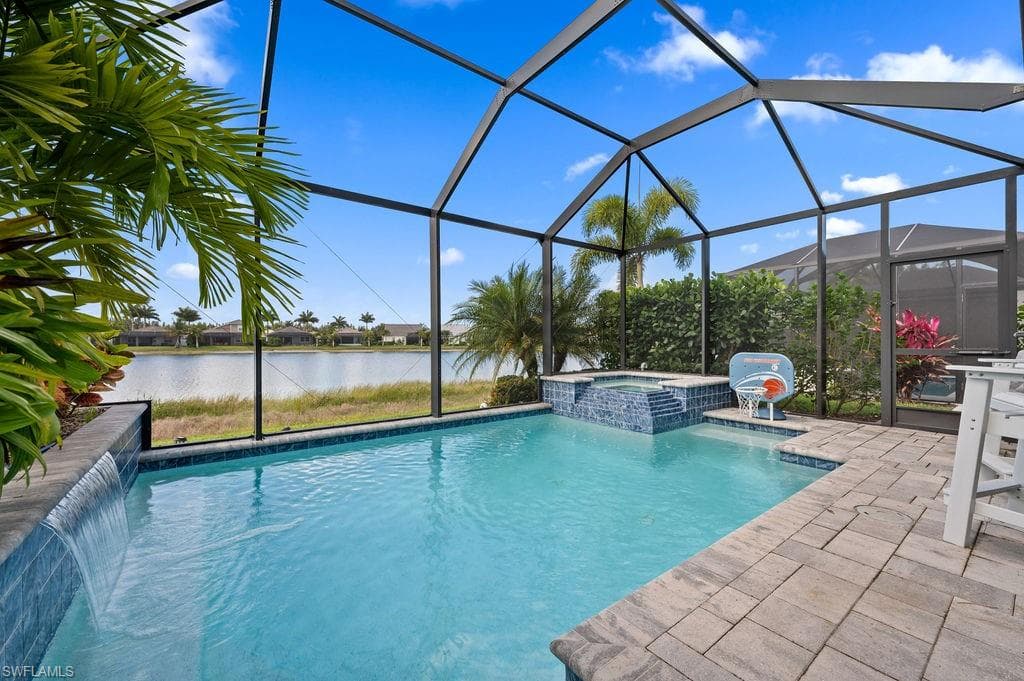 14815 Edgewater CIR NAPLES, FL 34114