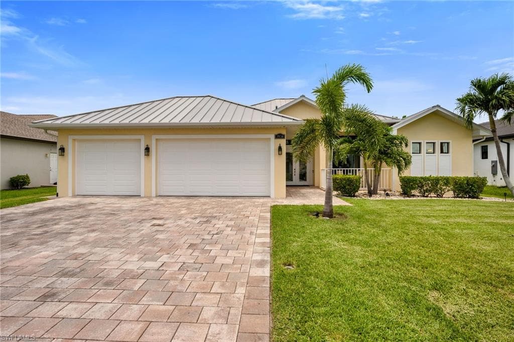 3934 SW 17th AVE CAPE CORAL, FL 33914