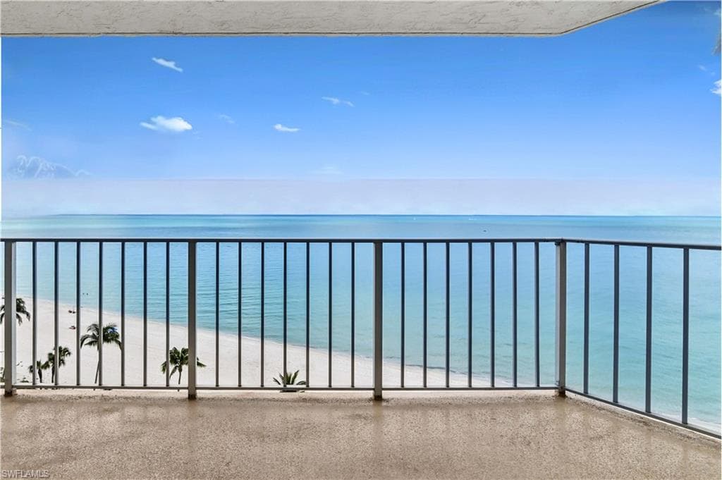 10701 Gulf Shore DR 1100 NAPLES, FL 34108