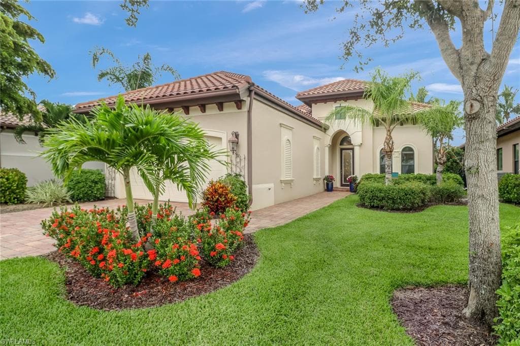 7327 Lantana CIR NAPLES, FL 34119
