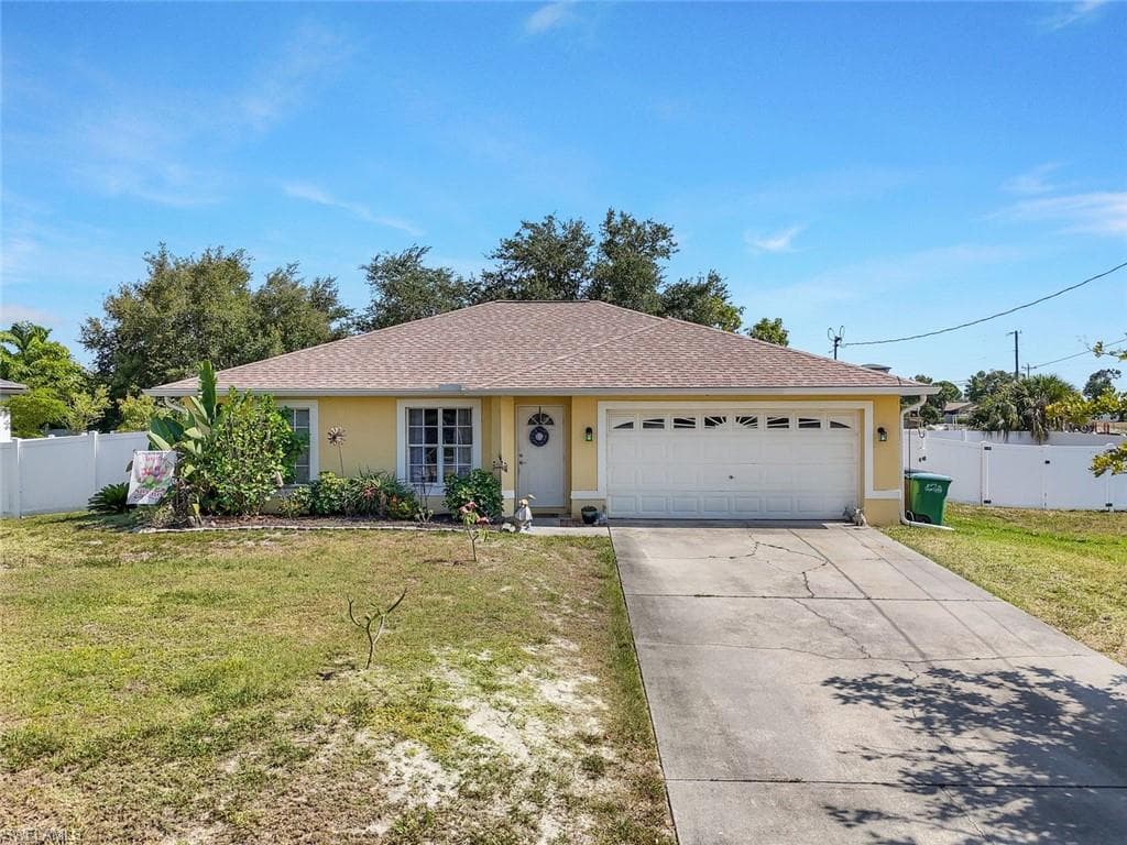 736 SW 8th TER CAPE CORAL, FL 33991
