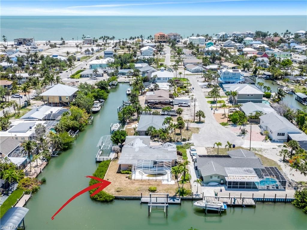 404 Jefferson CT FORT MYERS BEACH, FL 33931