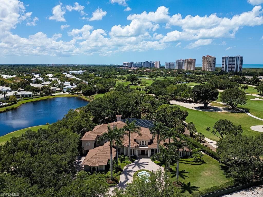 6947 Verde WAY NAPLES, FL 34108