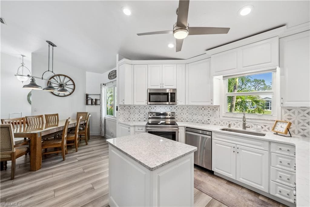 6732 Garland ST FORT MYERS, FL 33966