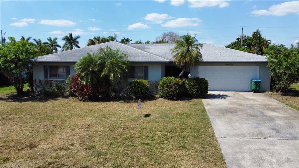 1905 Viscaya PKWY CAPE CORAL, FL 33990