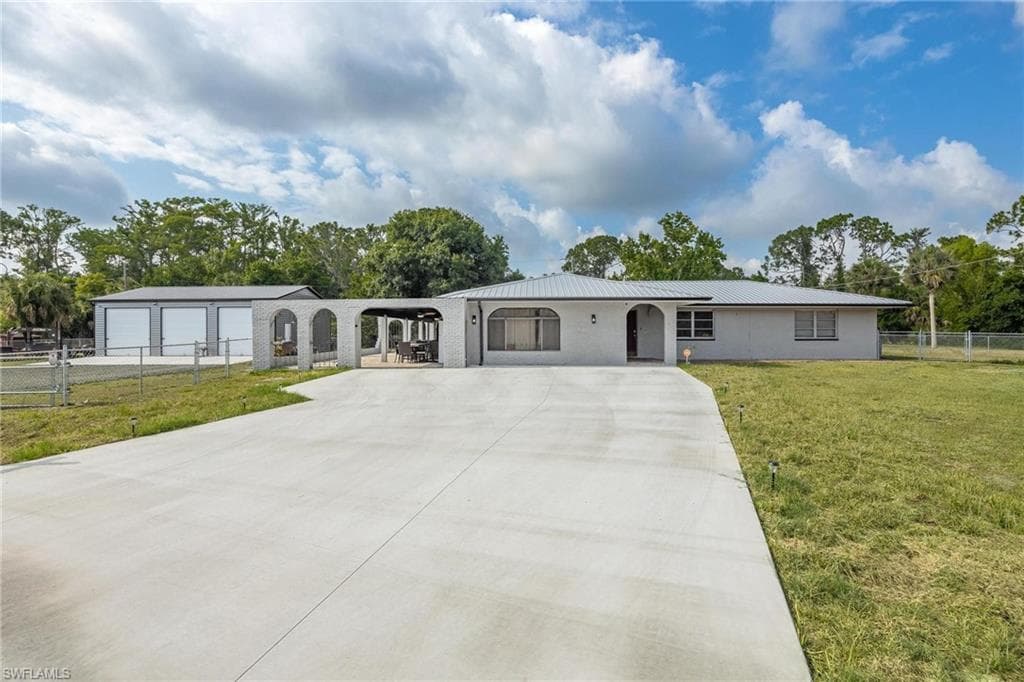 13907 Grenada WAY FORT MYERS, FL 33905
