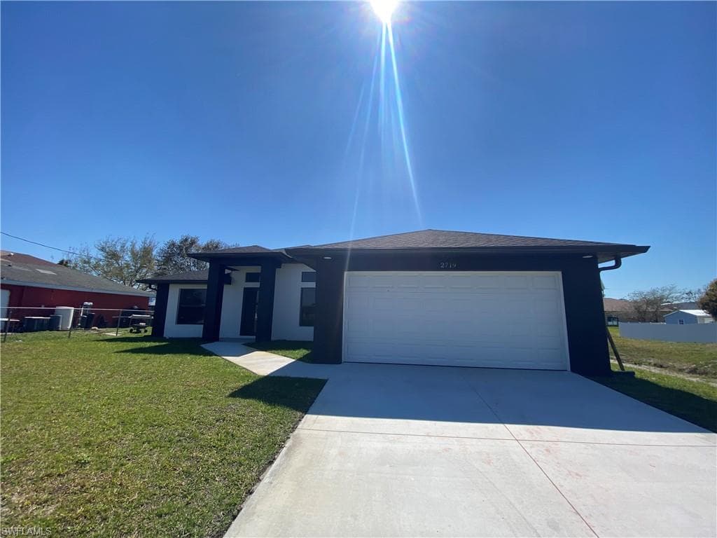 2719 29th ST SW LEHIGH ACRES, FL 33976