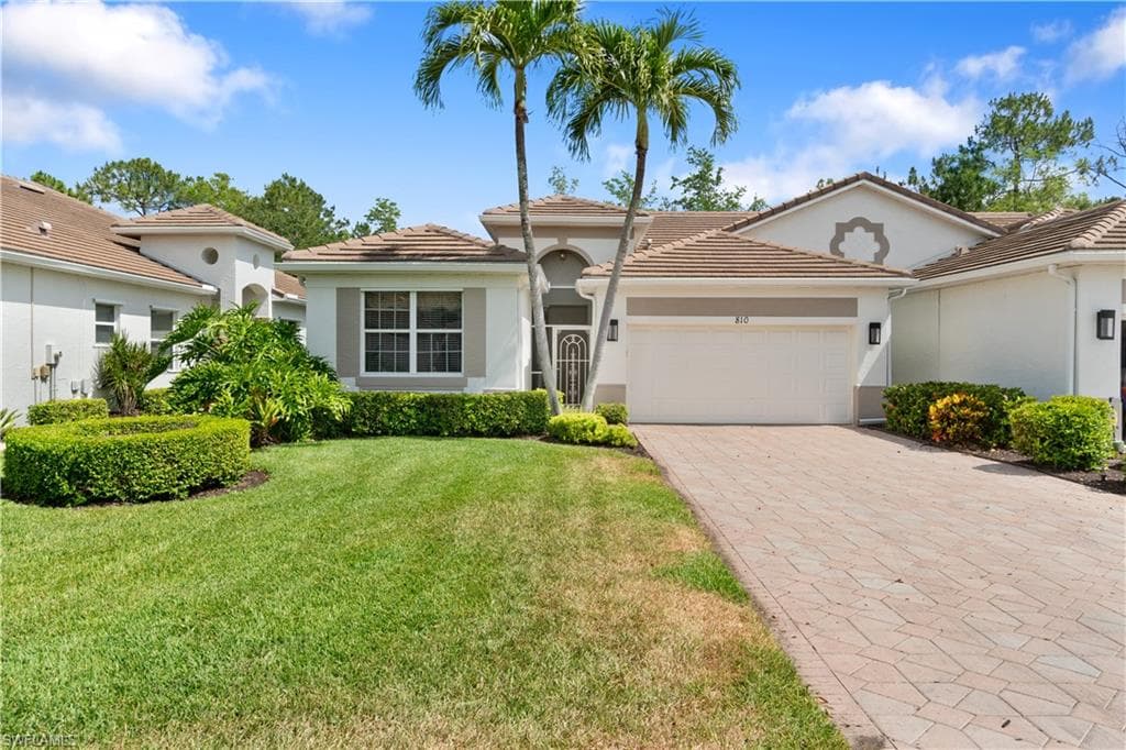 810 Grafton CT 3 NAPLES, FL 34104
