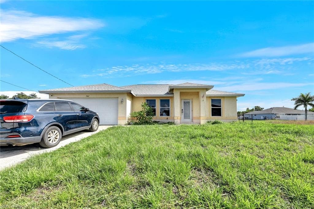 1907 NE 27th TER CAPE CORAL, FL 33909