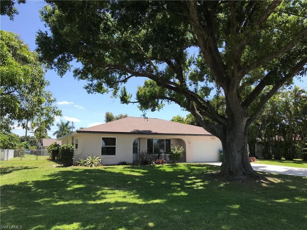 2222 SE 1st ST CAPE CORAL, FL 33990