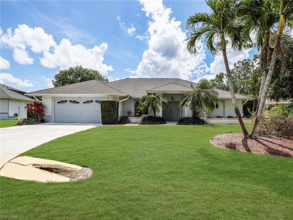 1140 Moon Lake DR NAPLES, FL 34104