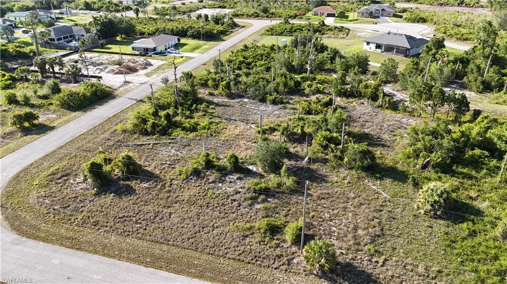 647 Clancy ST E LEHIGH ACRES, FL 33974