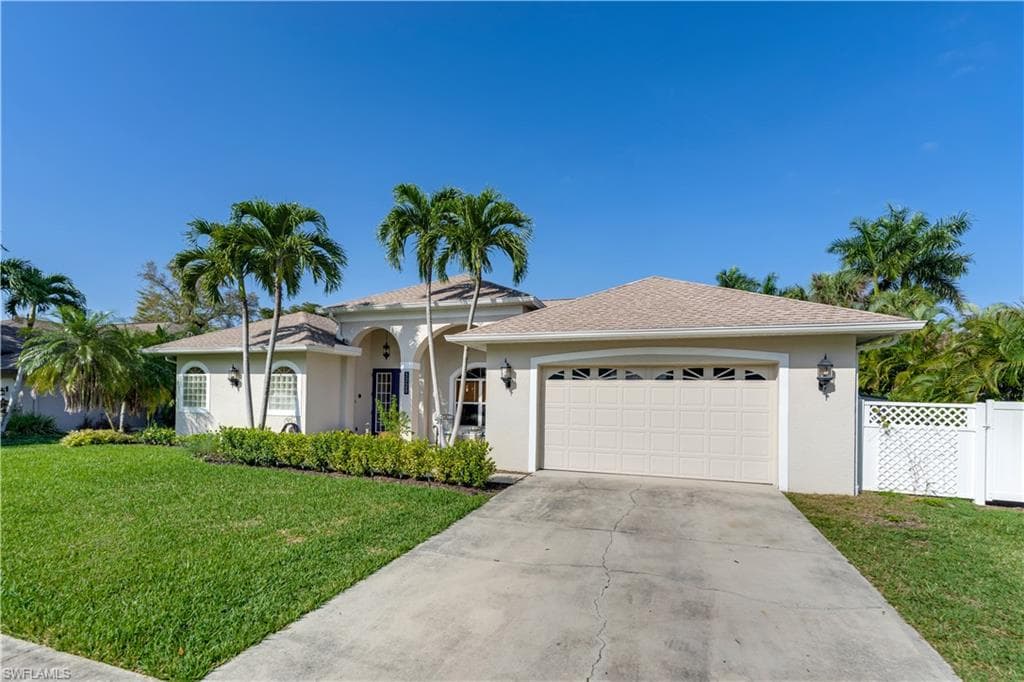 3728 Luverne ST FORT MYERS, FL 33901
