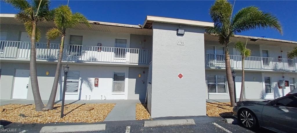 3705 Country Club BLVD Unit 1 CAPE CORAL, FL 33904