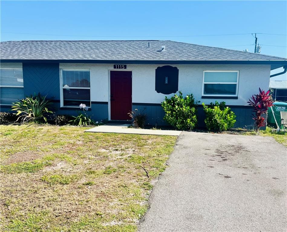 1113 / 1115 NE 8th TER CAPE CORAL, FL 33909