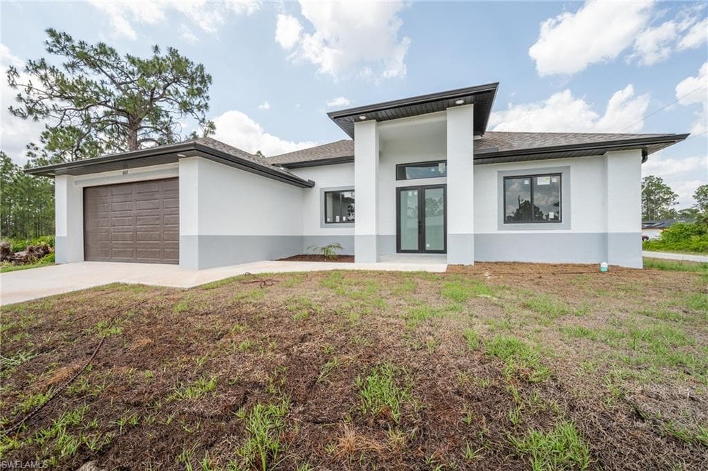 400 13th ST LEHIGH ACRES, FL 33972