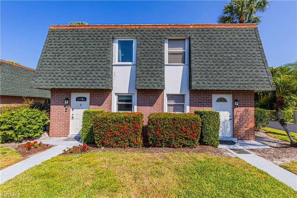 600 Valley Stream DR C2 NAPLES, FL 34113