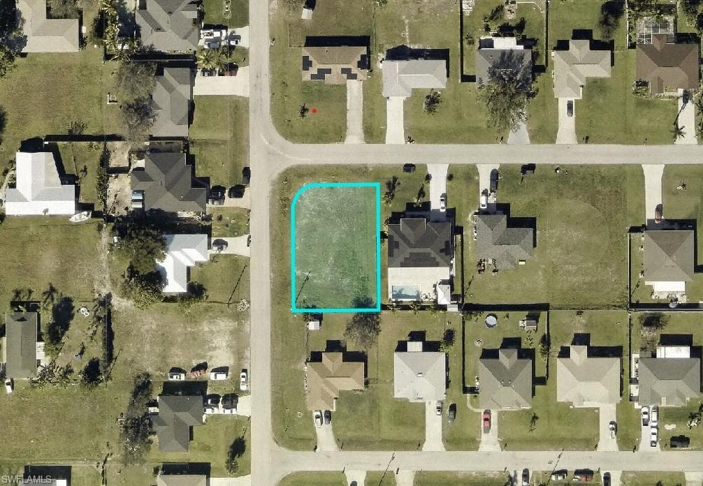 1718 NE 22nd ST CAPE CORAL, FL 33909