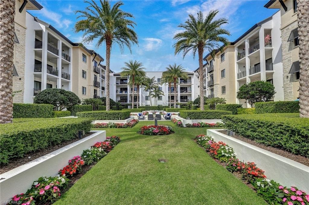 1035 3rd AVE S 514 NAPLES, FL 34102