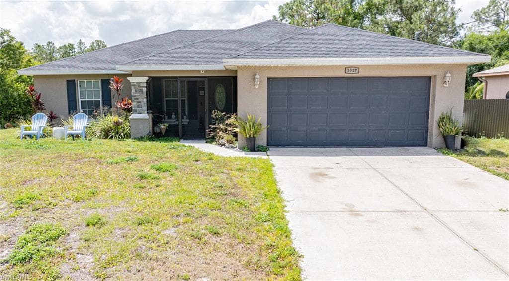 3327 53rd ST W LEHIGH ACRES, FL 33971