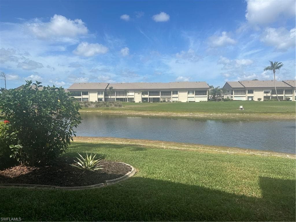5850 Trailwinds DR 713 FORT MYERS, FL 33907