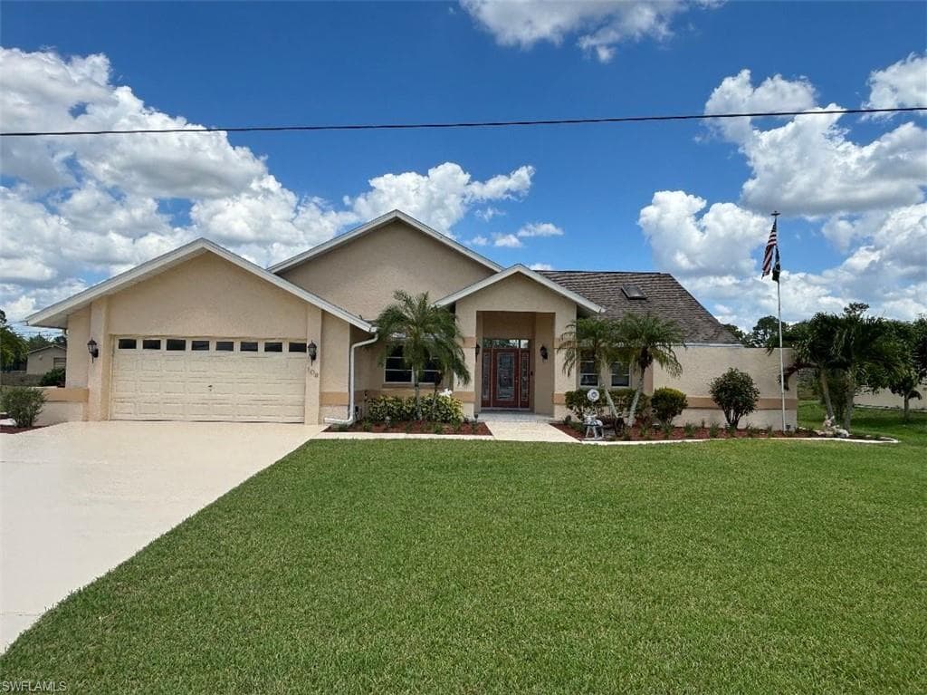 108 Ortona ST LEHIGH ACRES, FL 33936
