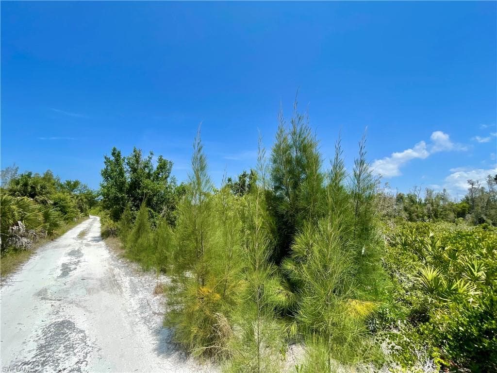 13756 HAMPTON RD BOKEELIA, FL 33922