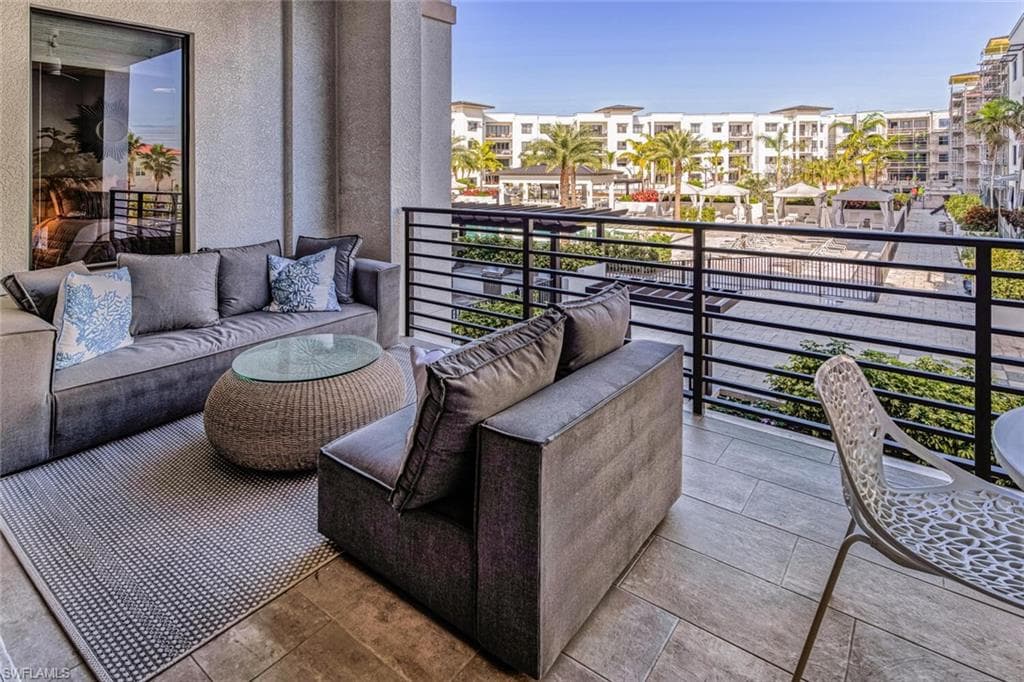 1111 Central AVE 312 NAPLES, FL 34102