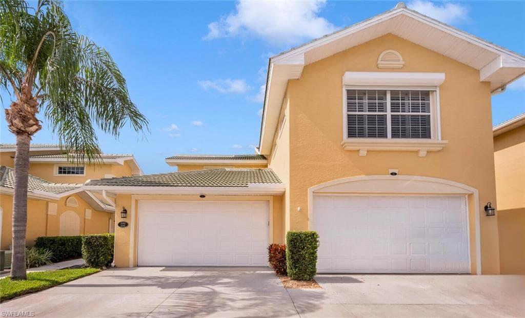 8395 Big Acorn CIR 101 NAPLES, FL 34119