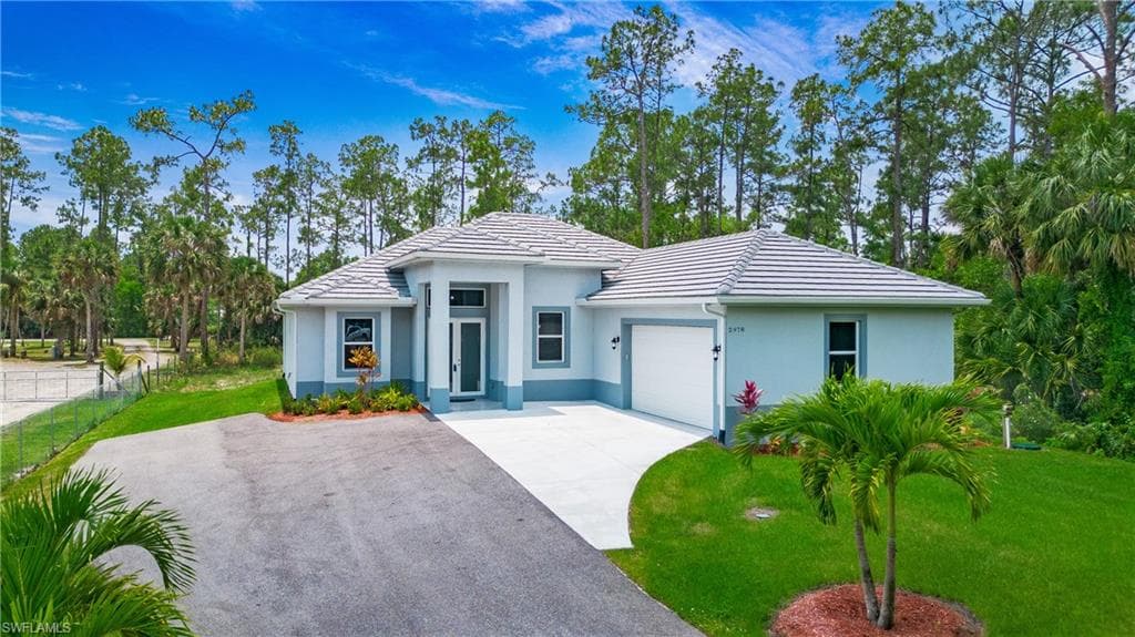 2978 Golden Gate BLVD E NAPLES, FL 34120
