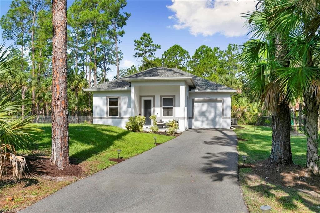 2699 Desoto BLVD S NAPLES, FL 34117