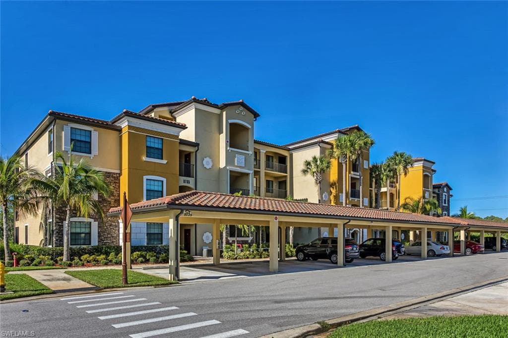 9735 Acqua CT 633 NAPLES, FL 34113
