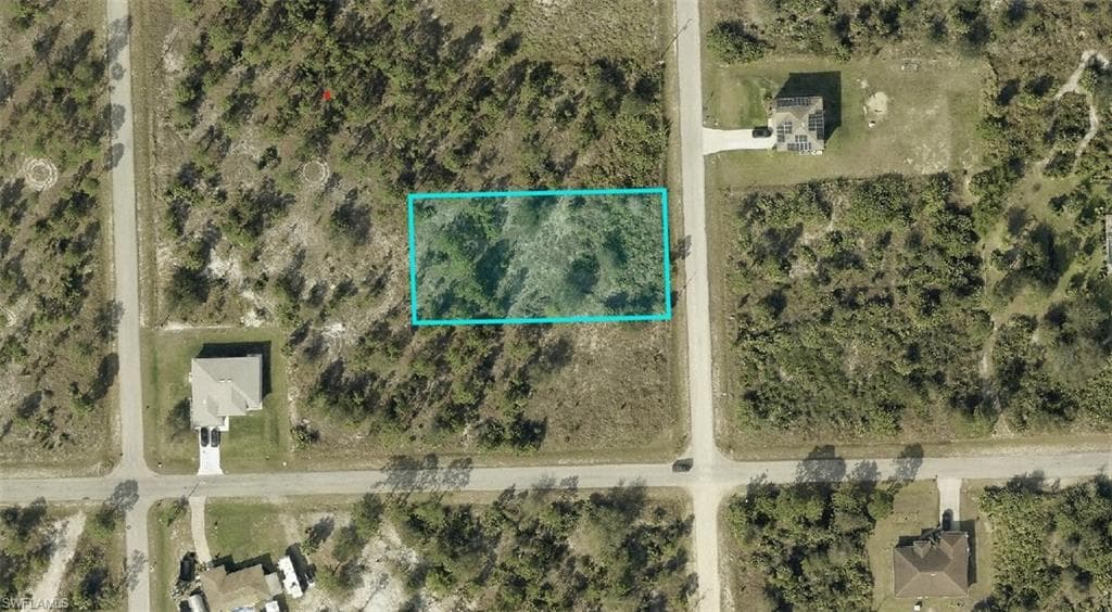 903 8th AVE LEHIGH ACRES, FL 33972