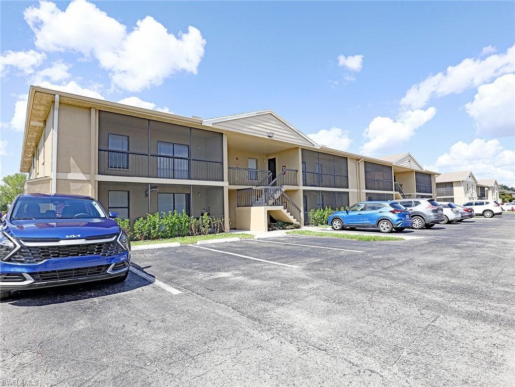 5329 Summerlin RD 2913 FORT MYERS, FL 33919