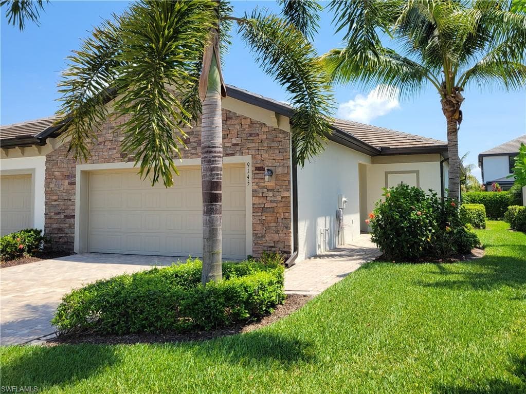9145 Glenforest DR NAPLES, FL 34120