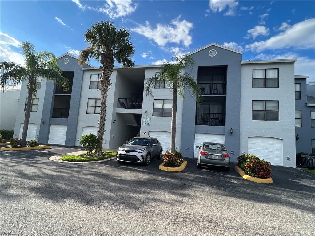 13621 Eagle Ridge DR 1535 FORT MYERS, FL 33912