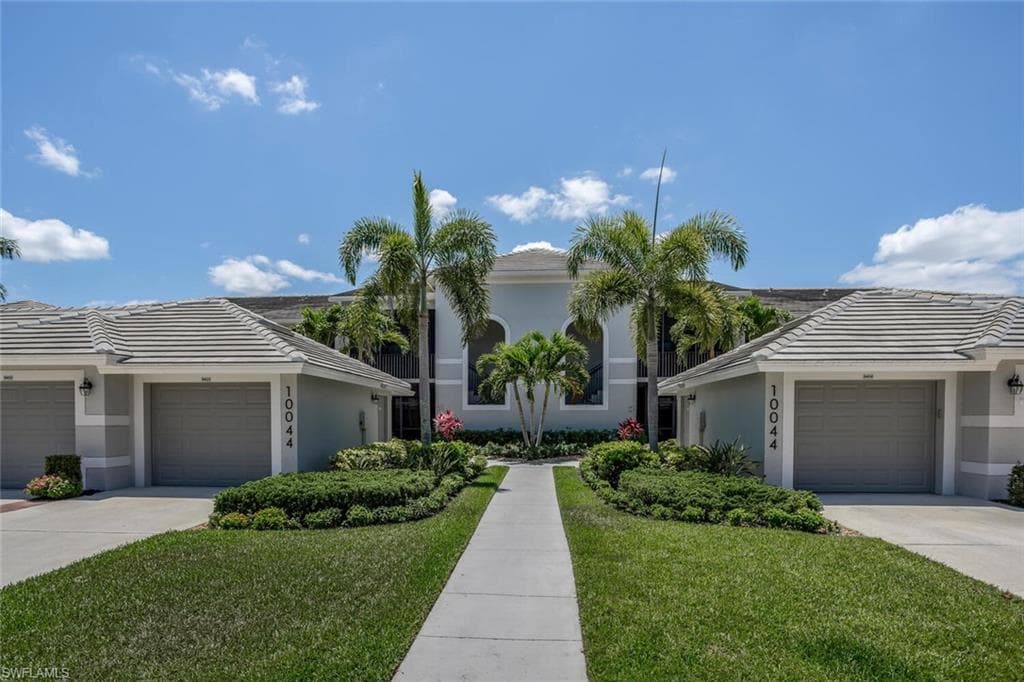 10044 Siesta Bay Dr 9413 NAPLES, FL 34120