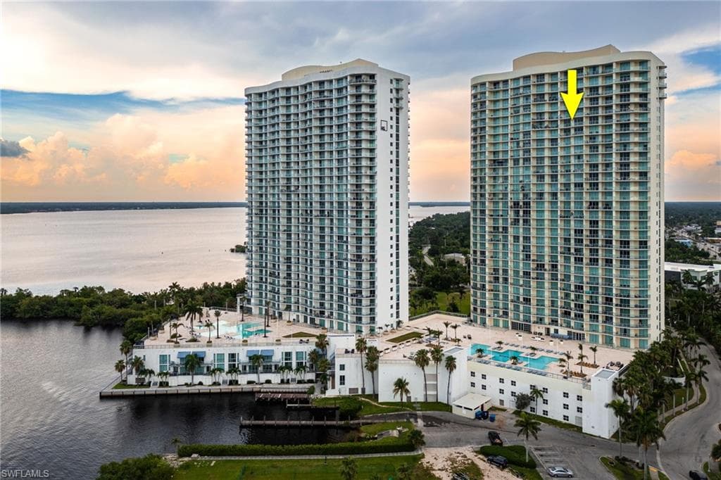 3000 Oasis Grand BLVD 2803 FORT MYERS, FL 33916