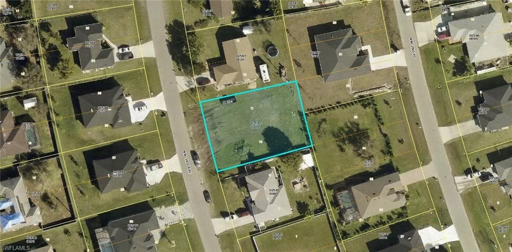 211 NW 3rd AVE CAPE CORAL, FL 33993