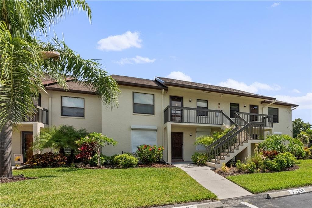 9290 Lake Park DR 206 FORT MYERS, FL 33919