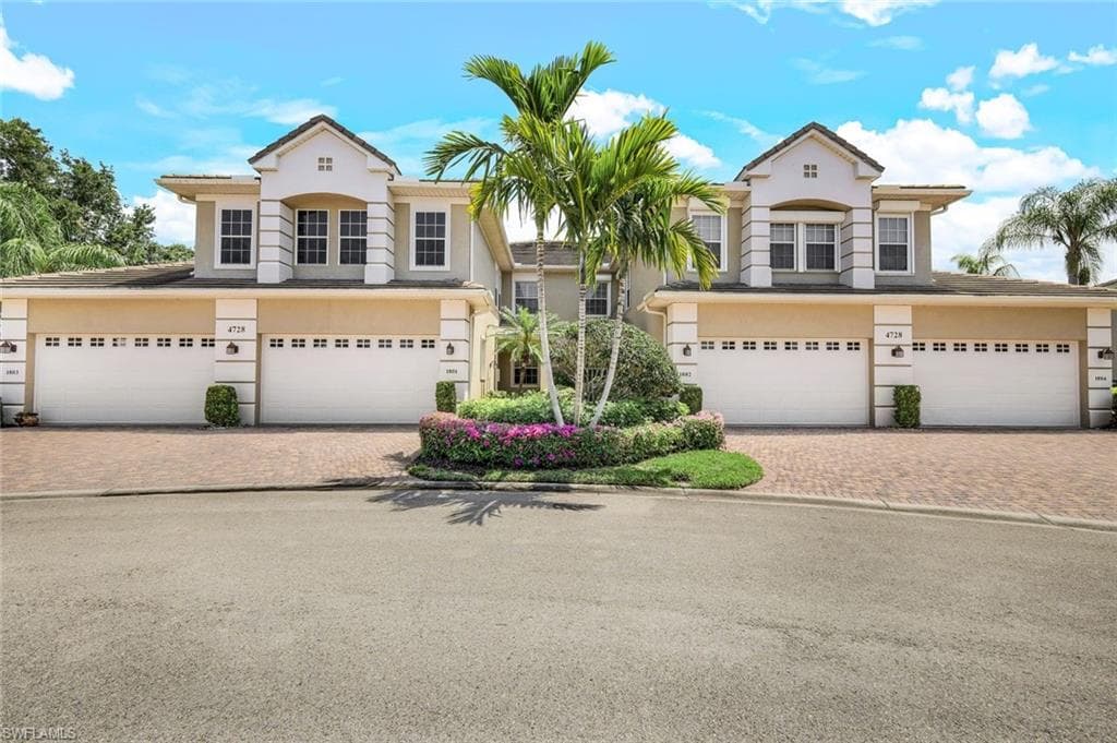 4728 Stratford CT 1801 NAPLES, FL 34105