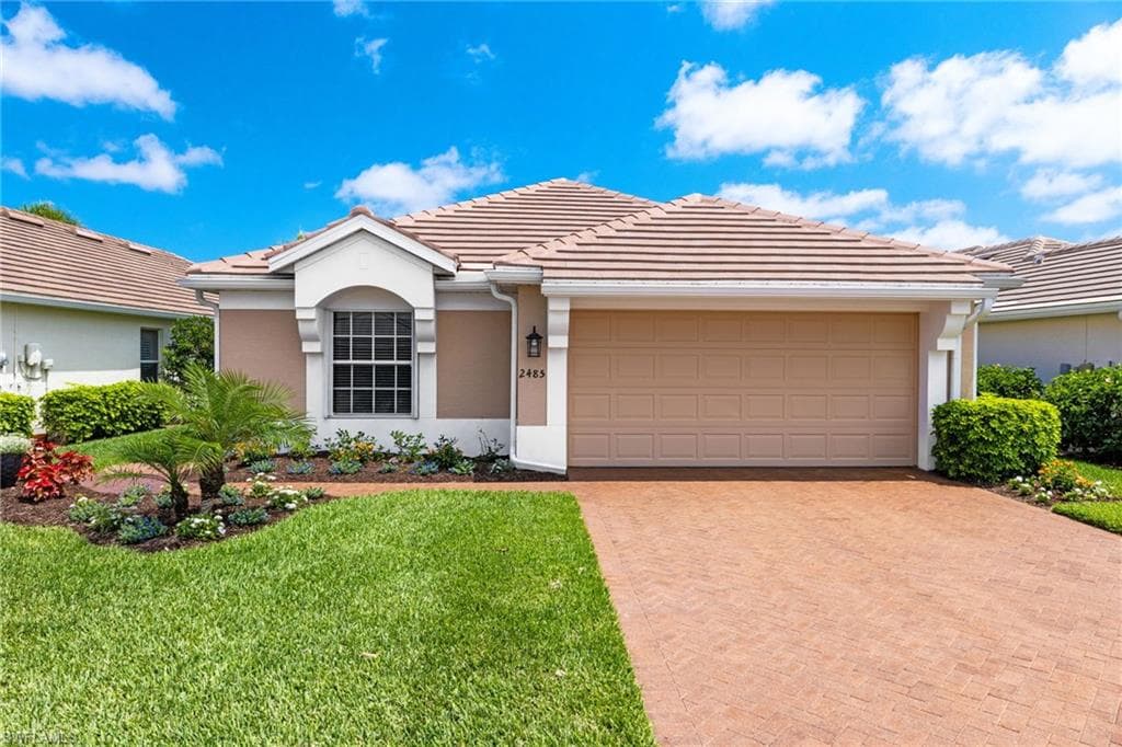 2485 Belleville CT CAPE CORAL, FL 33991