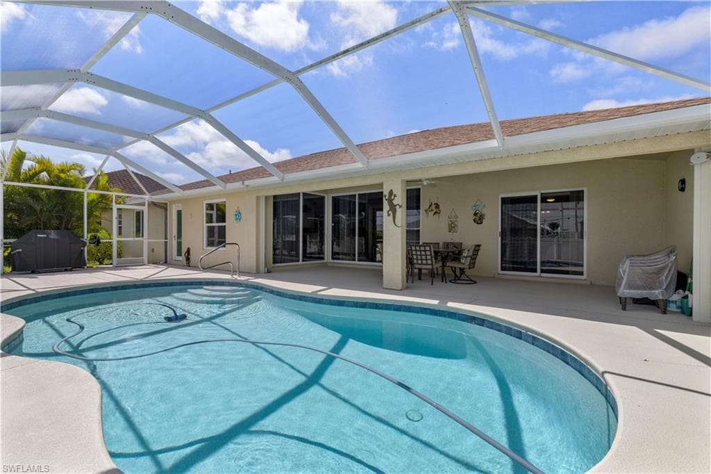 2549 Gleason PKWY CAPE CORAL, FL 33914