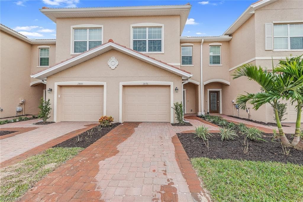 2902 Blossom WAY NAPLES, FL 34120